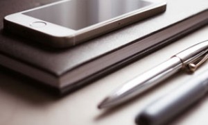 惨败塞尔维亚后 东契奇在更衣室与队友进行激烈交流